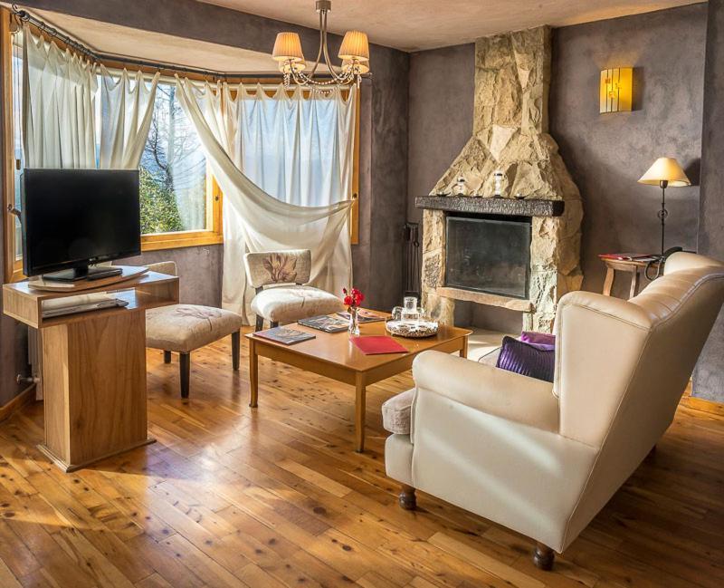 Lirolay Suites - Apart Hotel Bariloche Zewnętrze zdjęcie